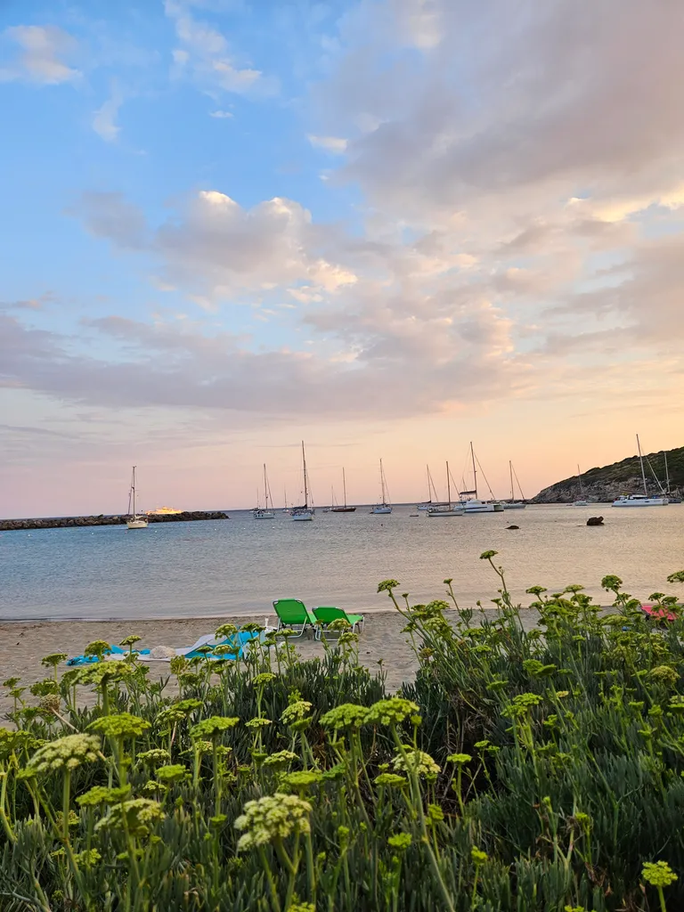 Scopri le spiagge di Othoni