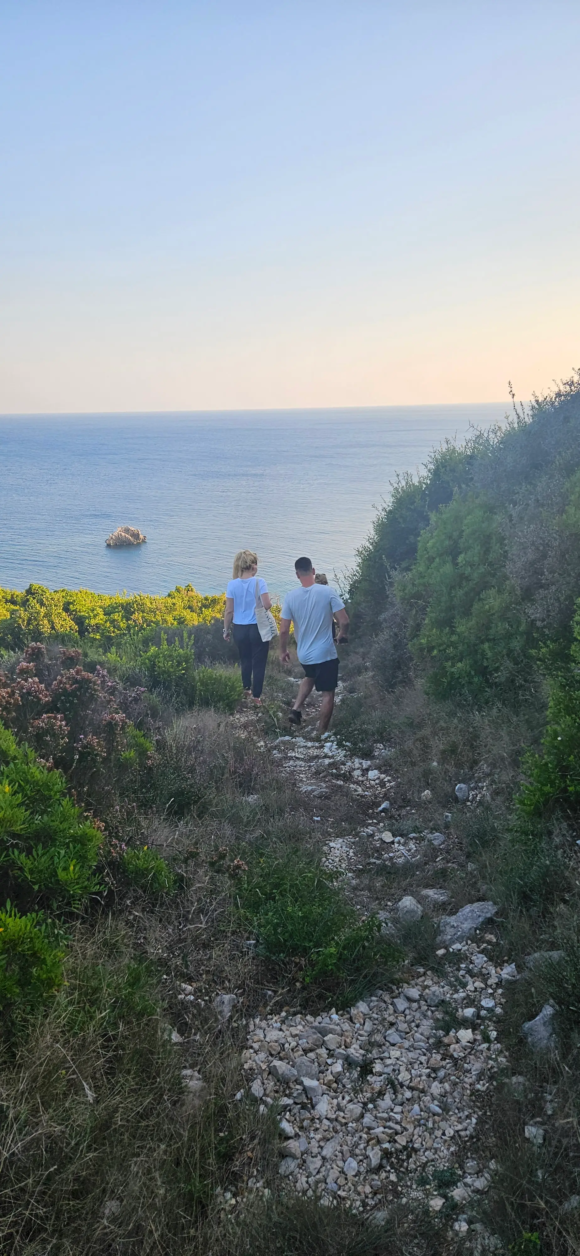 Περιπλανησου με τα πόδια 