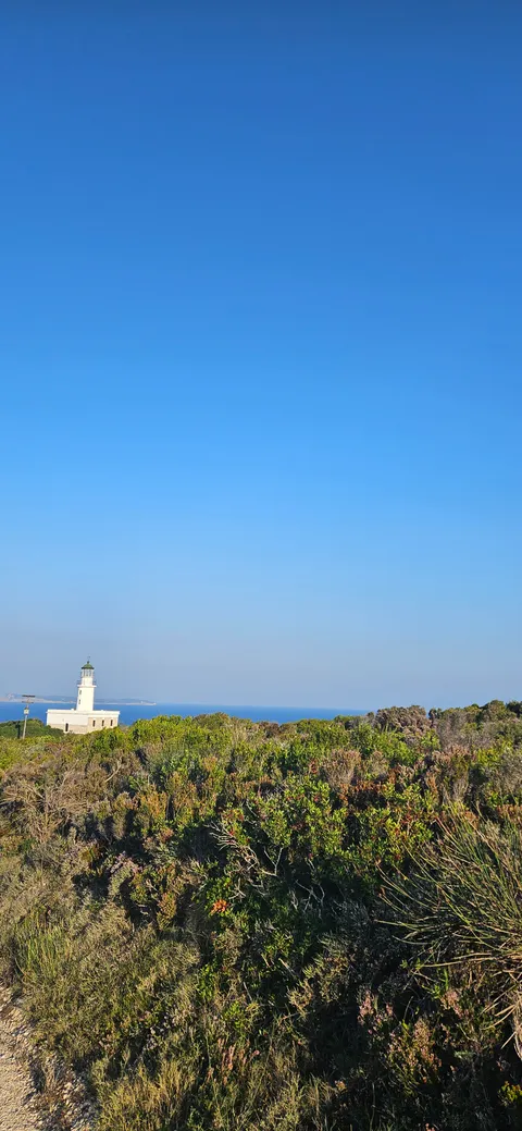 Θέα από τον φάρο στους Οθωνούς